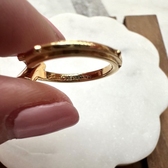 Louis Vuitton LV & Me Ring | Letter S - Picture 7 of 8